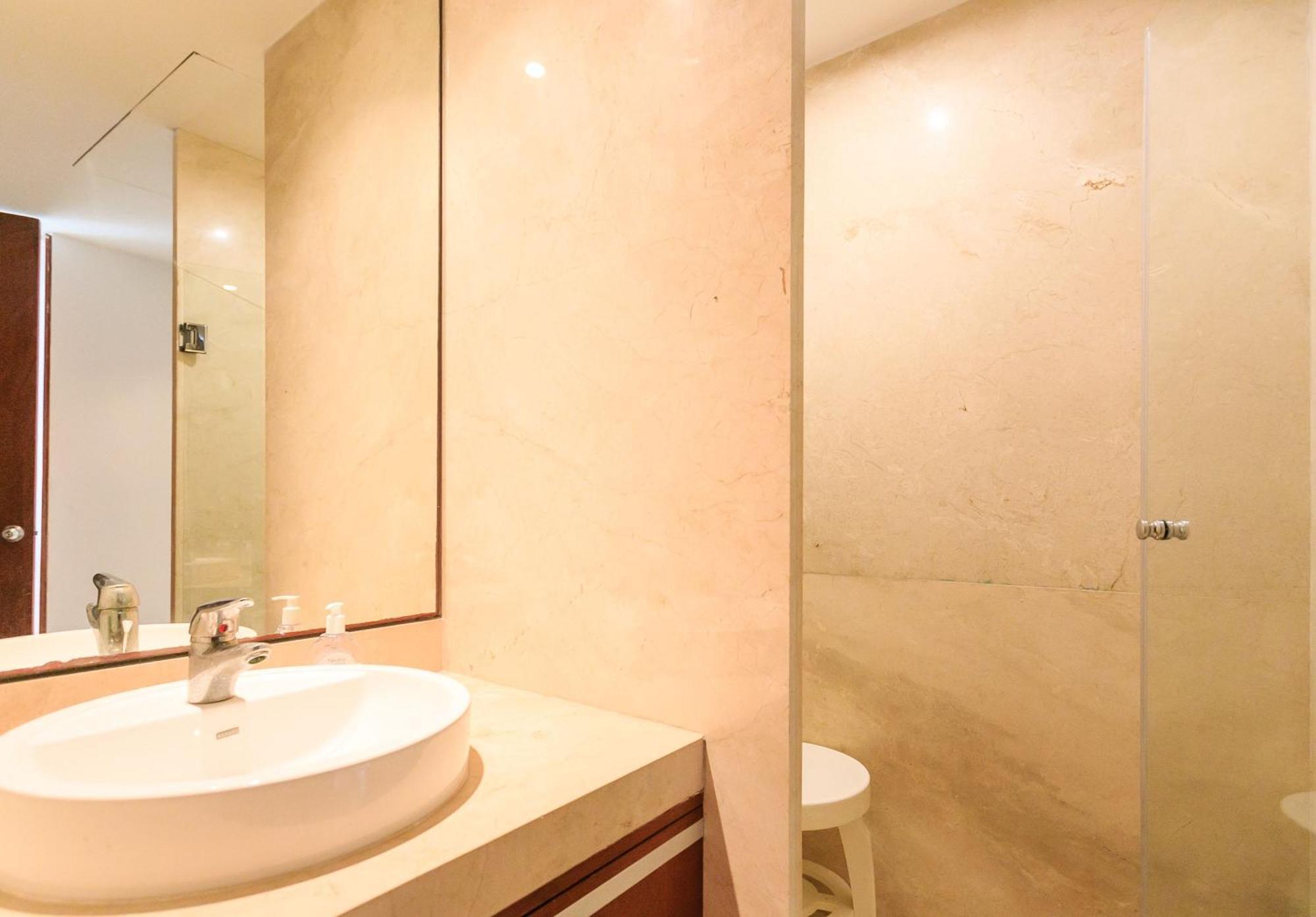 Spacious Magia Steps To The & 5th Ave Apartamento