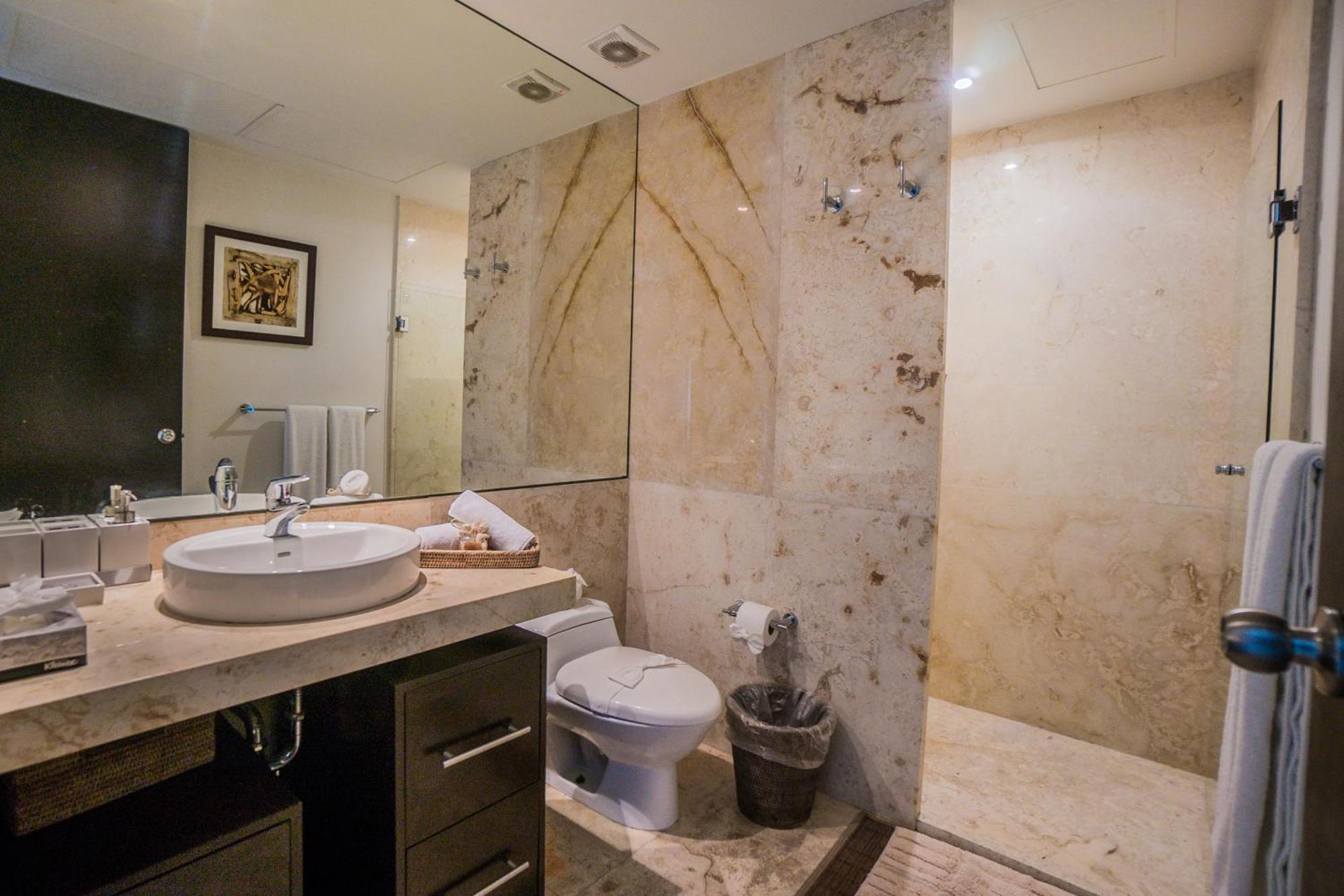 Spacious Magia Steps To The & 5th Ave Apartamento *
