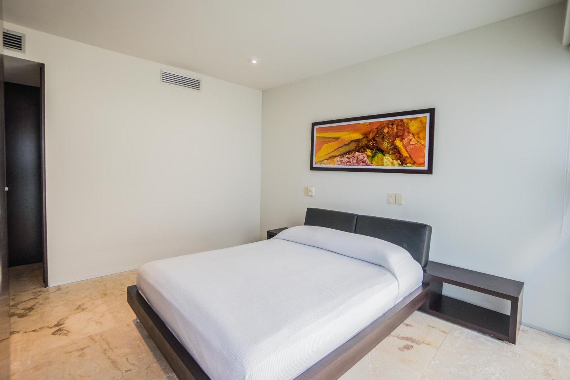 Spacious Magia Steps To The & 5th Ave Apartamento