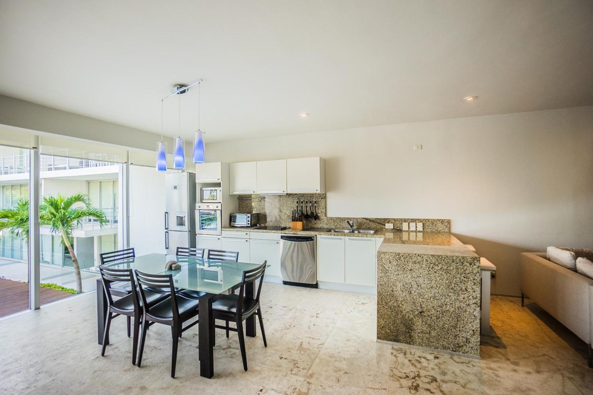Spacious Magia Steps To The & 5th Ave Apartamento